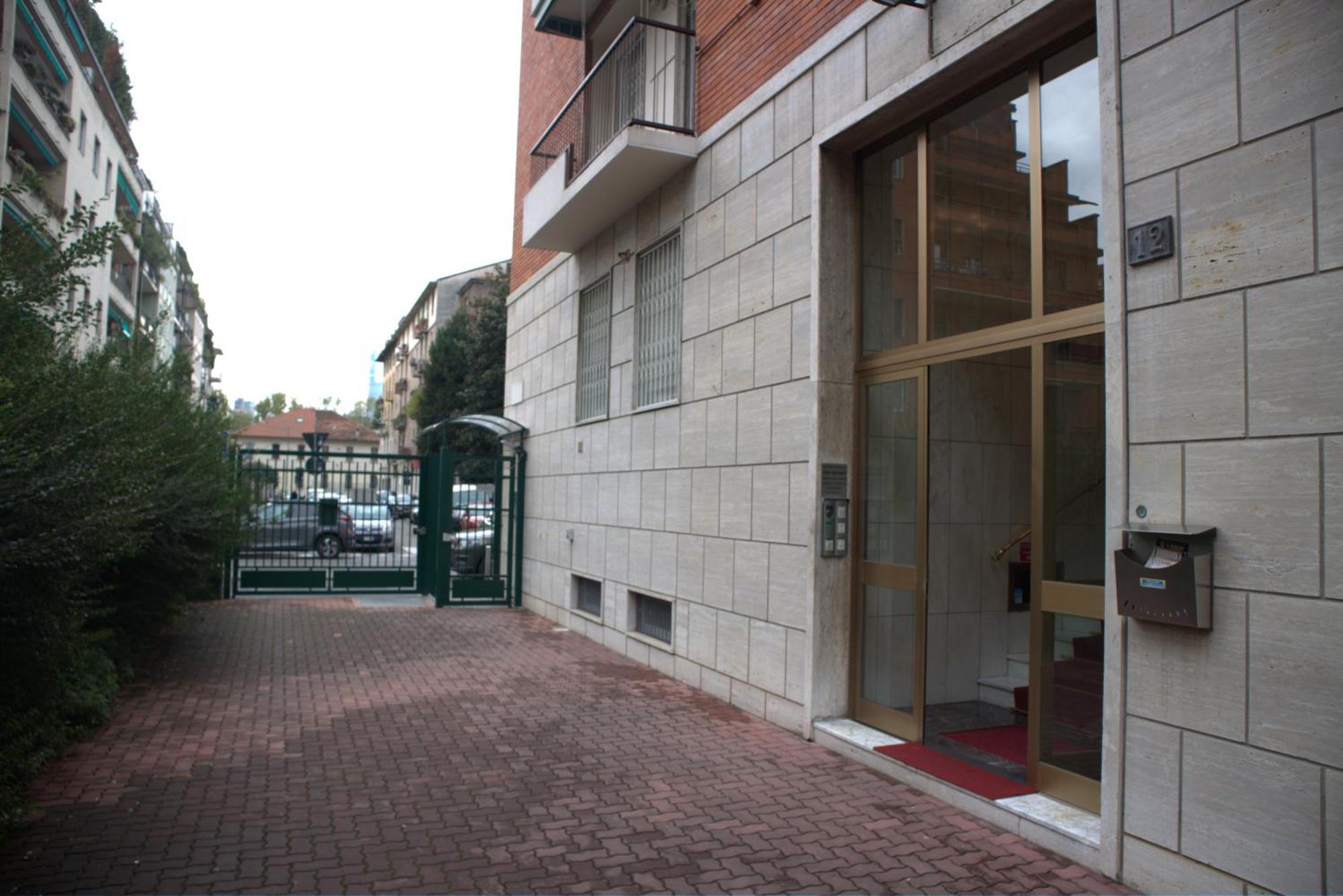 Casapole Apartment Милано Екстериор снимка