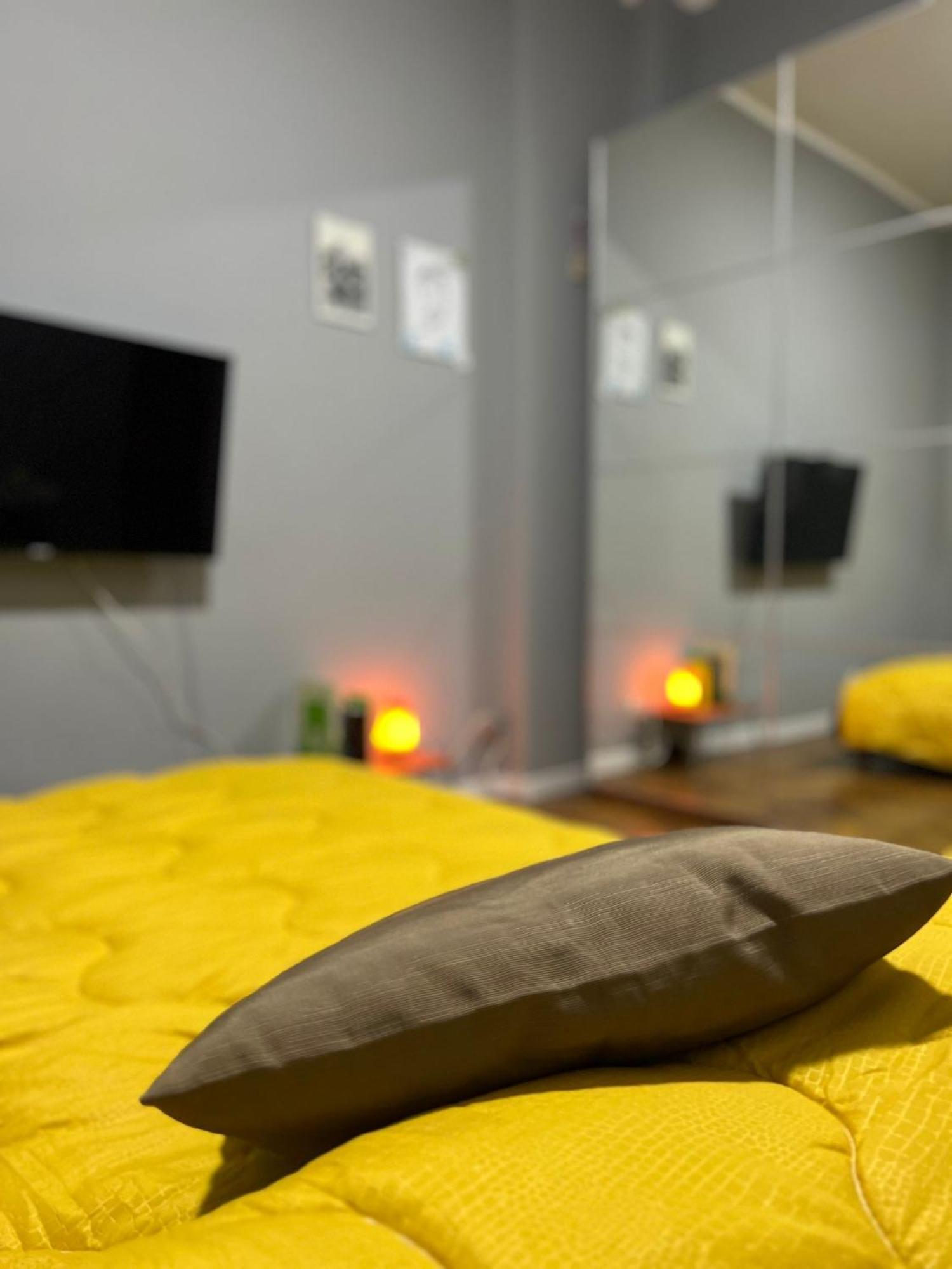 Casapole Apartment Милано Екстериор снимка